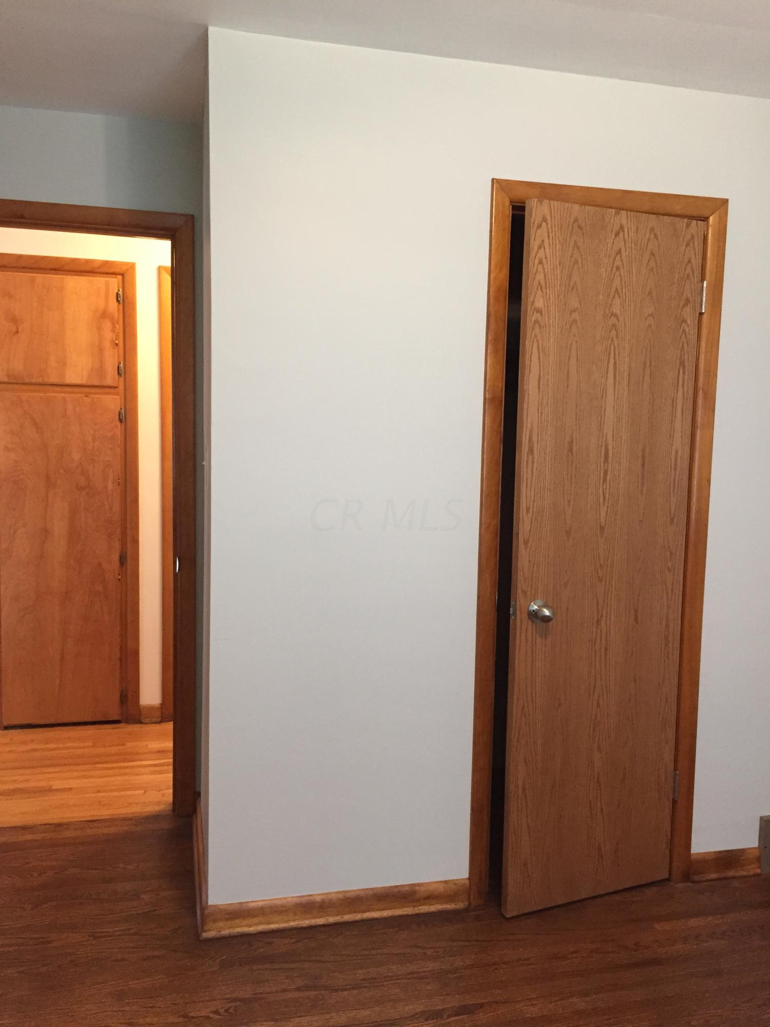 1290 Moler Road Columbus, OH 43207 - Photo 19 of 32 D Bedroom (3)