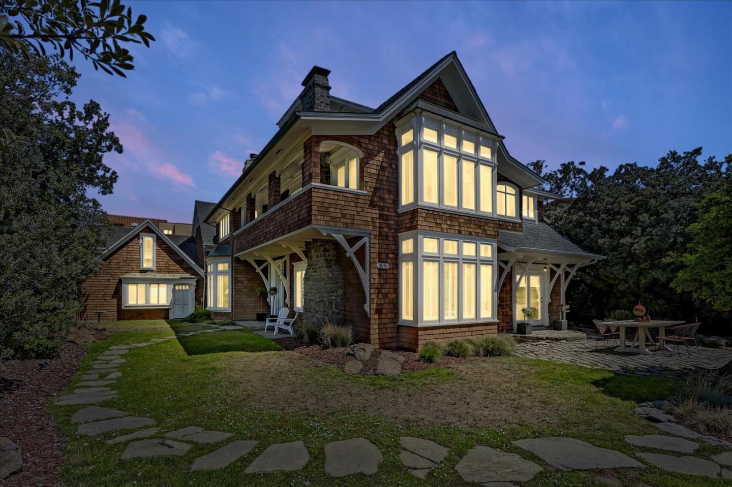 85 Clarendon Road Pacifica, CA 94044 - Photo 3 of 74 a front view of a house with a garden