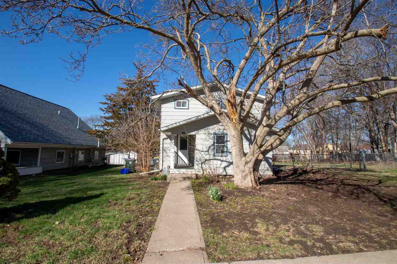 1409 Ridge Street Iowa City, IA 52240 - Photo 2 of 17 Gallery Image 2