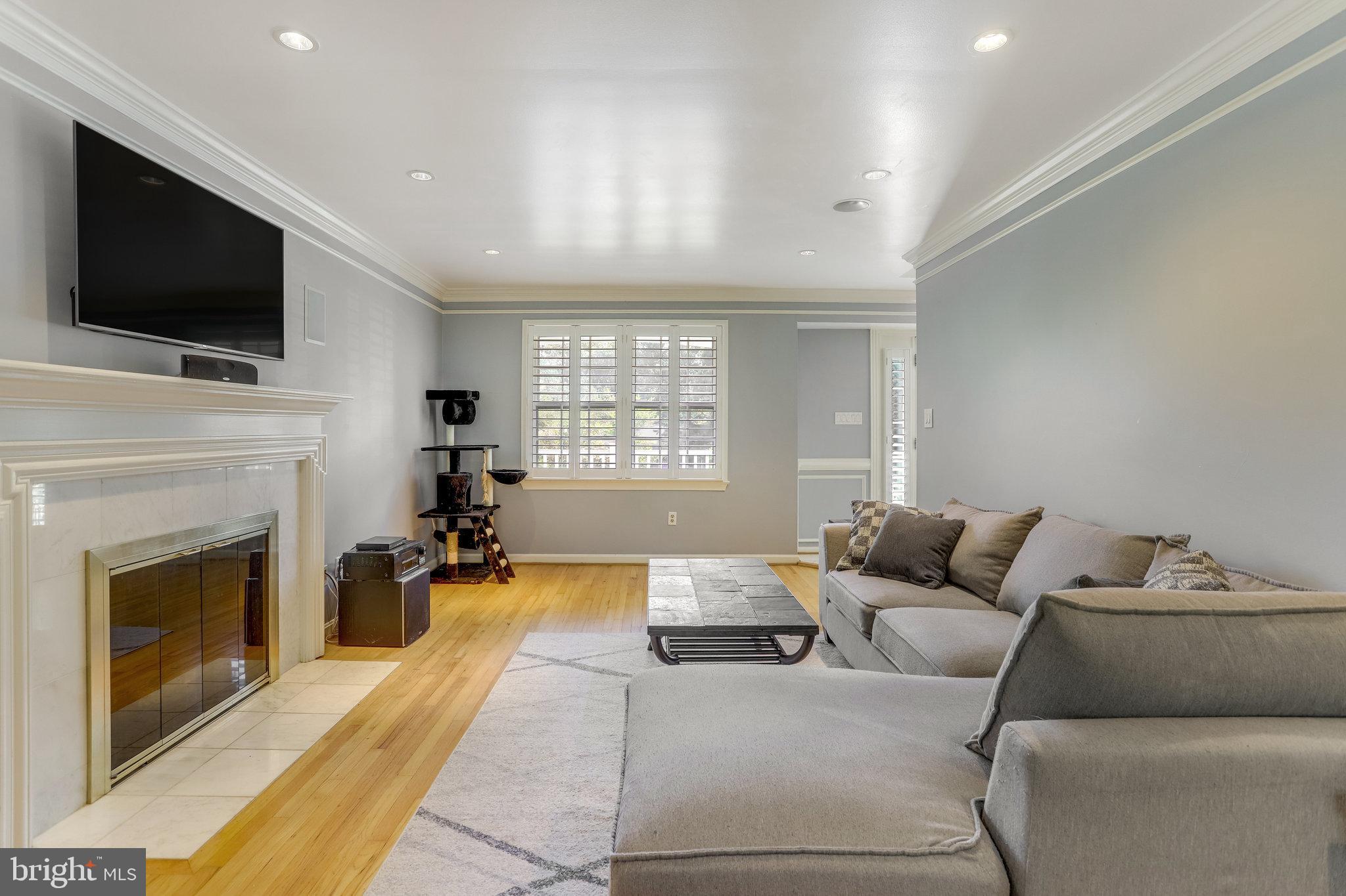 6808 Houndmaster Road Springfield, VA 22152 - Photo 14 of 88