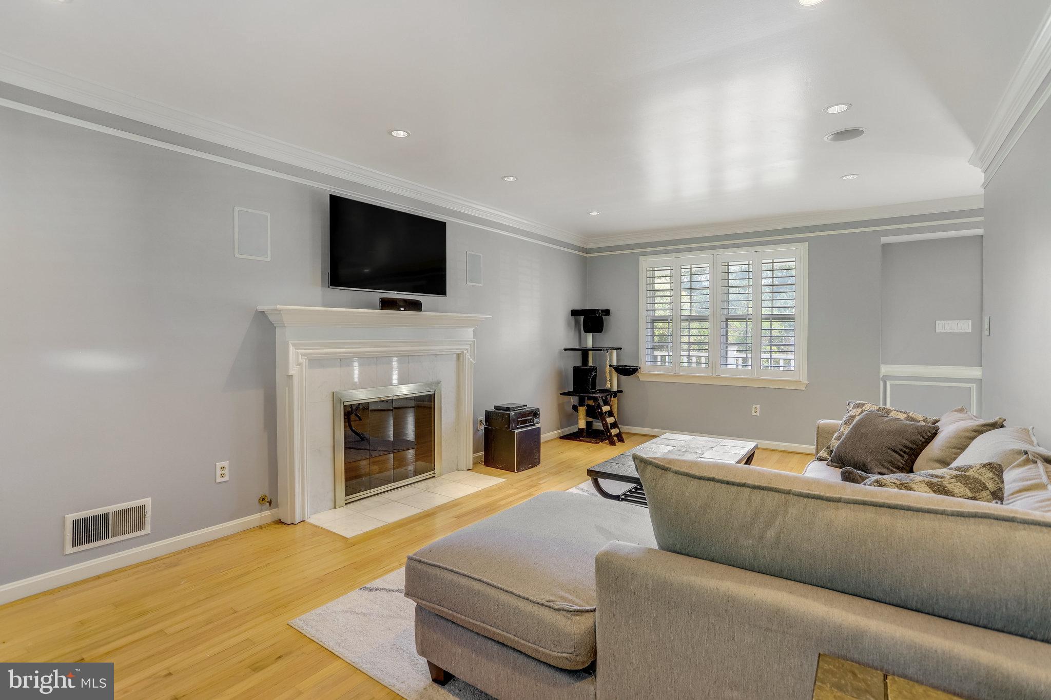 6808 Houndmaster Road Springfield, VA 22152 - Photo 15 of 88