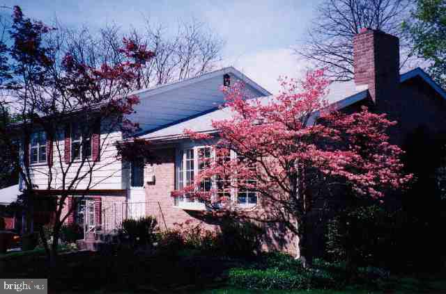 416 Berryhill Road Harrisburg, PA 17109 - Photo 1 of 2 Gallery Image 1
