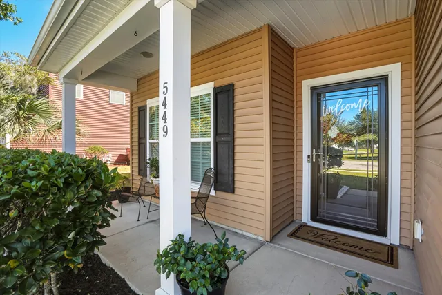 $430,000 | 5449 Kings River Drive, North Charleston, SC 29420