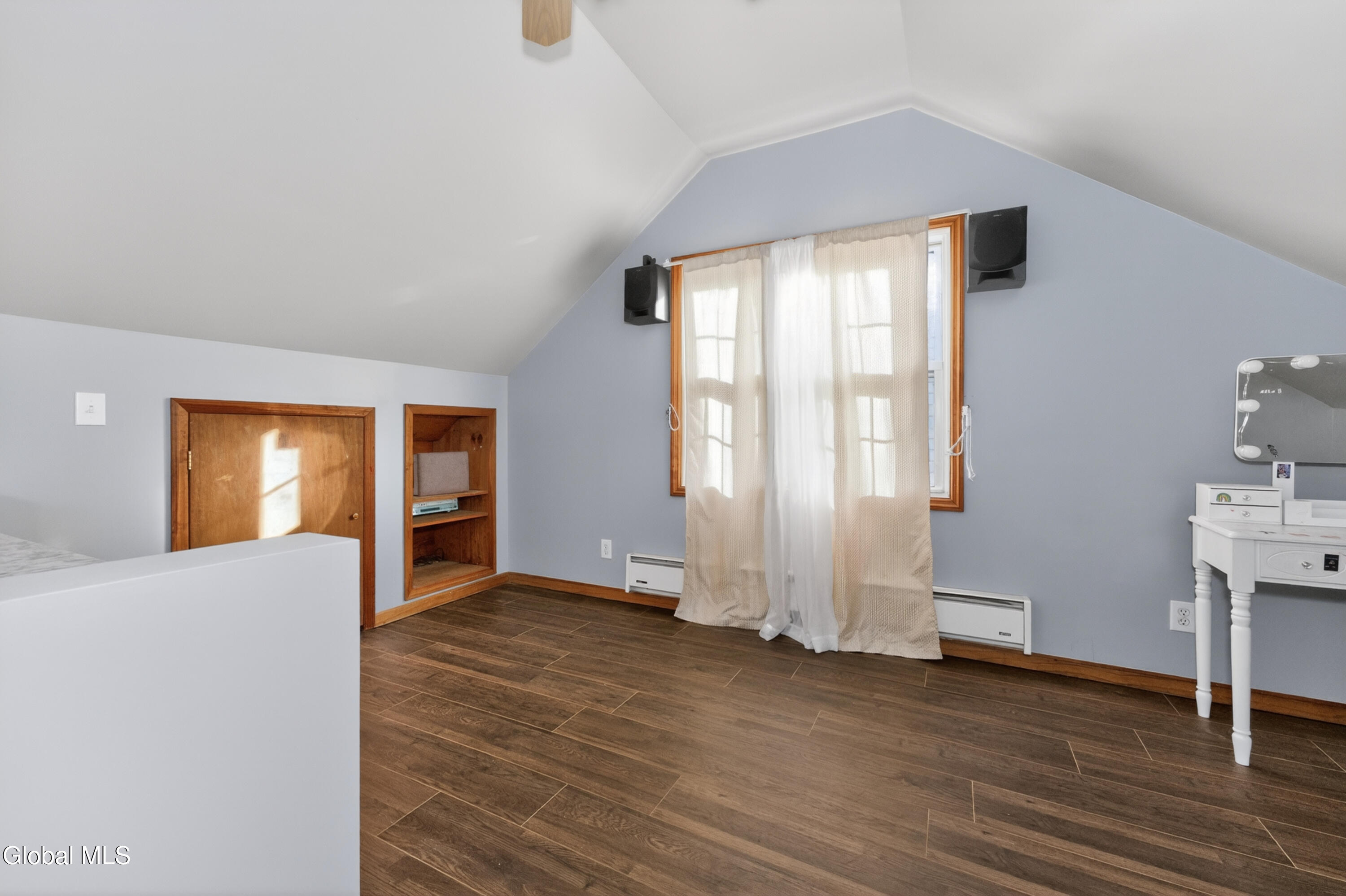 1038 Dudley Road Rotterdam, NY 12303 - Photo 21 of 40 6 2nd Floor 1