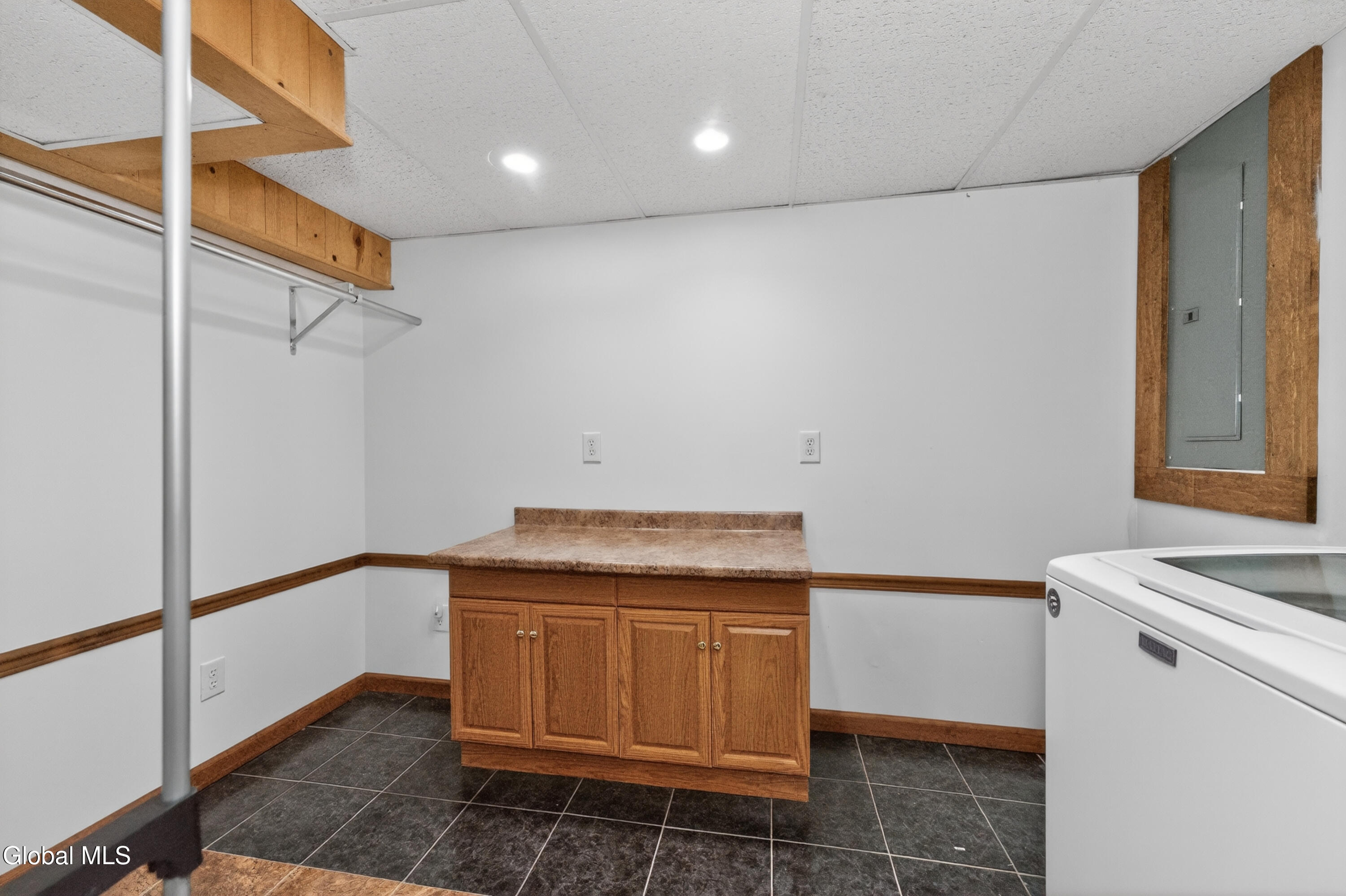 1038 Dudley Road Rotterdam, NY 12303 - Photo 28 of 38 7 Basement 4