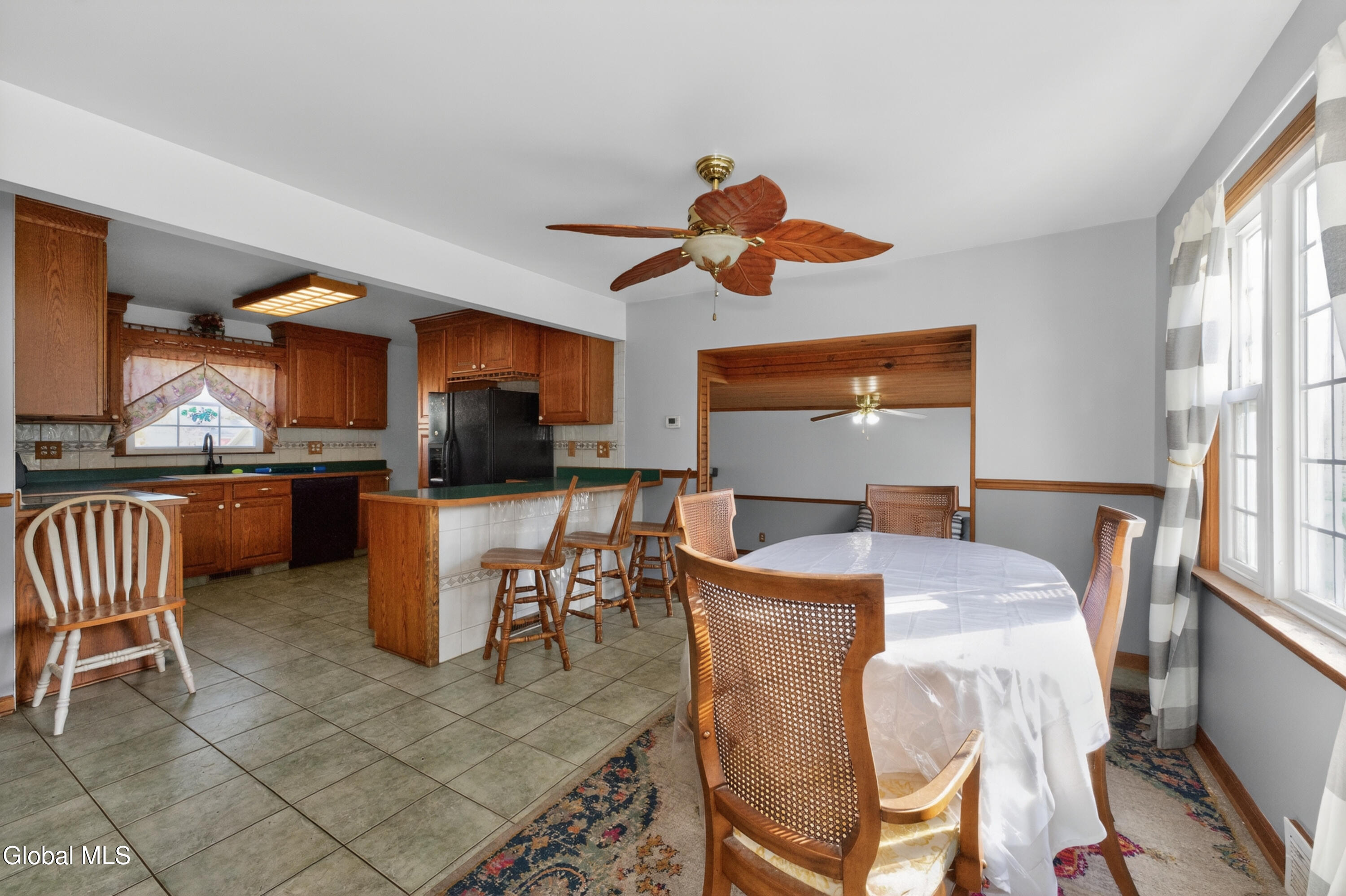 1038 Dudley Road Rotterdam, NY 12303 - Photo 8 of 40 1 Diningroom 1