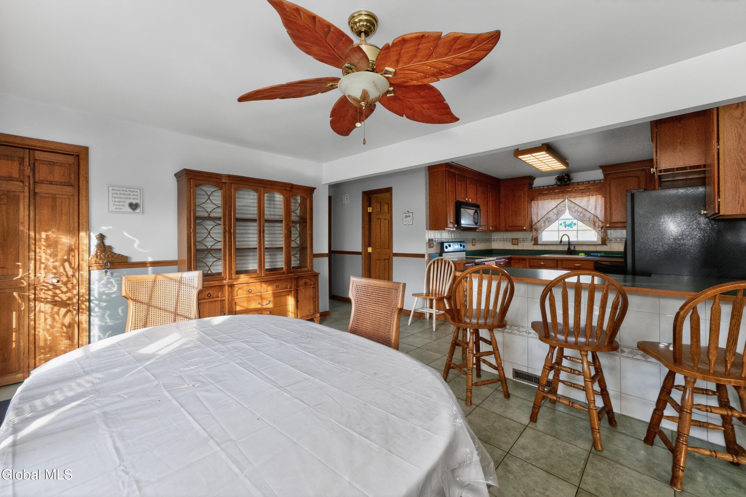 1038 Dudley Road Rotterdam, NY 12303 - Photo 10 of 40 1 Diningroom 3