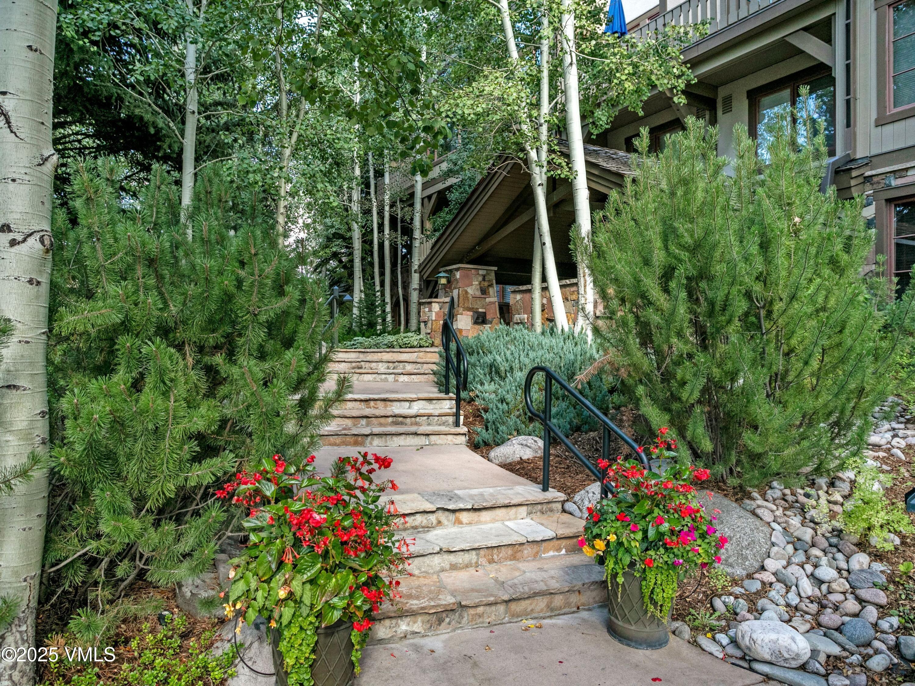 30 Cresta Road, Unit 103 Edwards, CO 81632 - Photo 30 of 34 Summer Exterior Pinecone Lodge