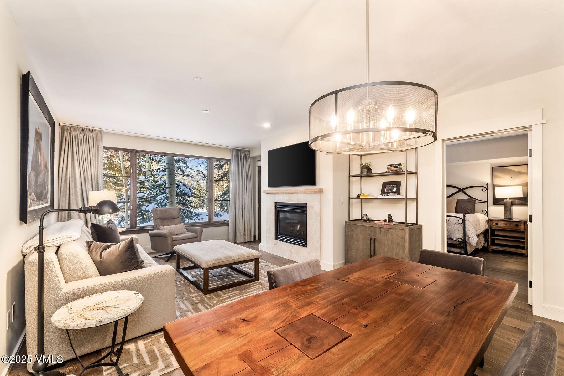 30 Cresta Road, Unit 103 Edwards, CO 81632 - Photo 6 of 34 Dining area / family room