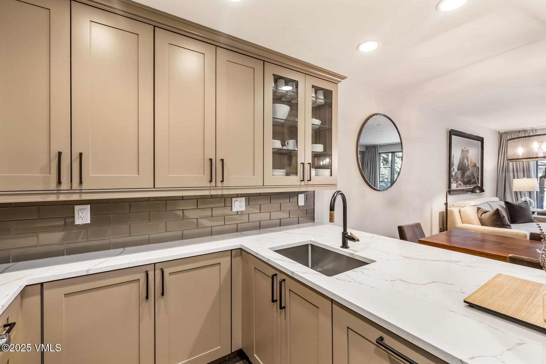 30 Cresta Road, Unit 103 Edwards, CO 81632 - Photo 10 of 34 Kitchen