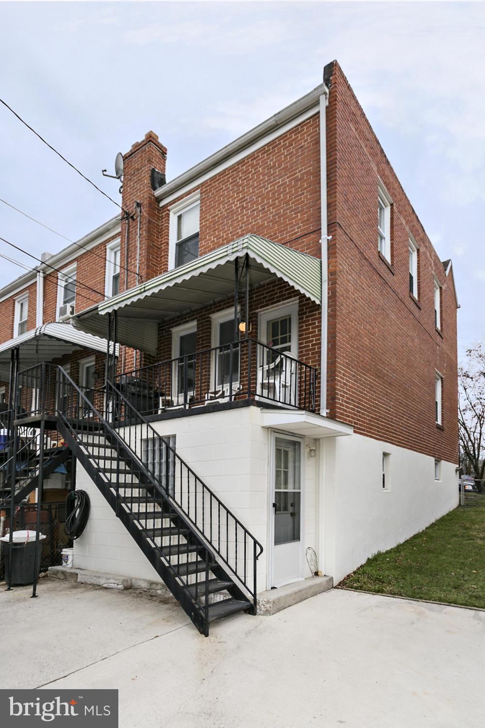 3575 Benzinger Road Baltimore, MD 21229 - Photo 20 of 20 Exterior (Rear)