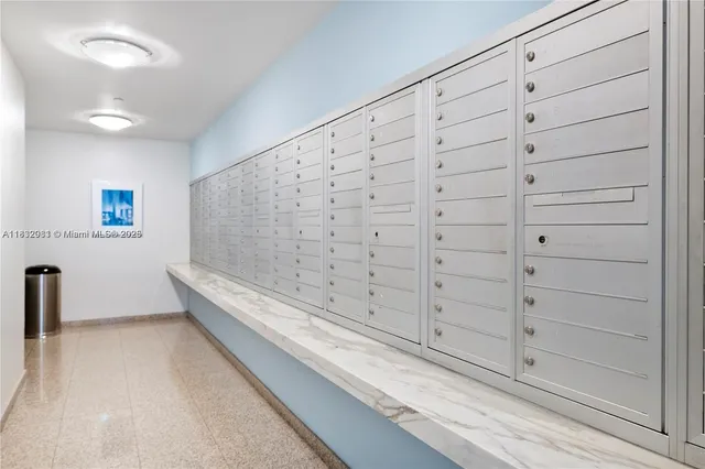 $4,600 | 3 Island Avenue, Unit 7C, Miami Beach, FL 33139