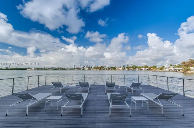 $4,600 | 3 Island Avenue, Unit 7C, Miami Beach, FL 33139