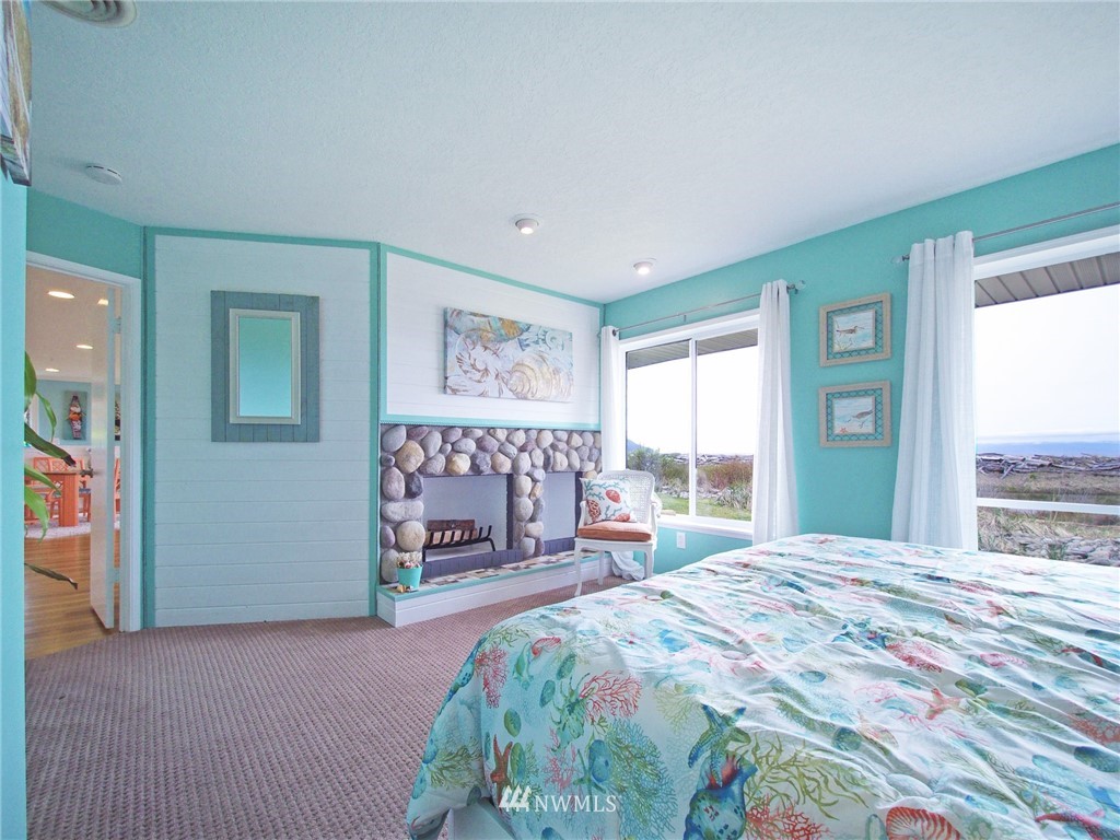 1922 Place Road Port Angeles, WA 98363 - Photo 14 of 25 Gallery Image 14