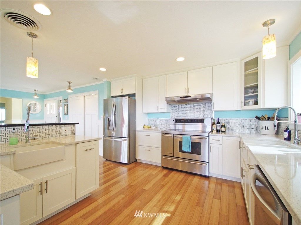 1922 Place Road Port Angeles, WA 98363 - Photo 10 of 25 Gallery Image 10