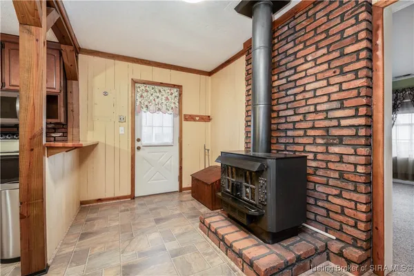 $285,000 | 320 Fairview Road, Memphis, IN 47143