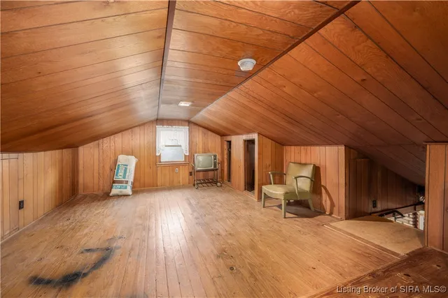 $300,000 | 320 Fairview Road, Memphis, IN 47143