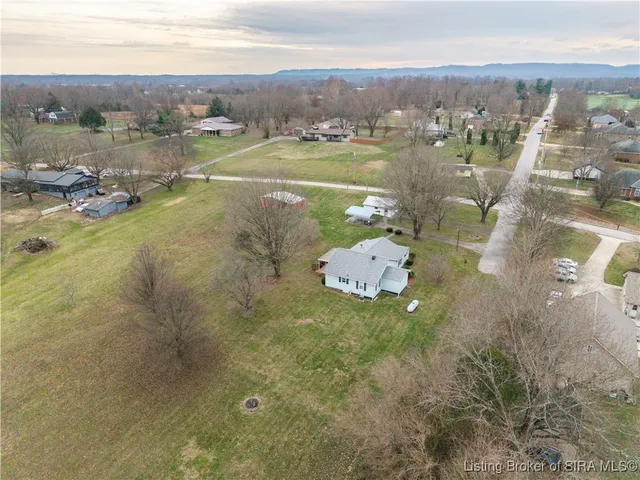 $300,000 | 320 Fairview Road, Memphis, IN 47143