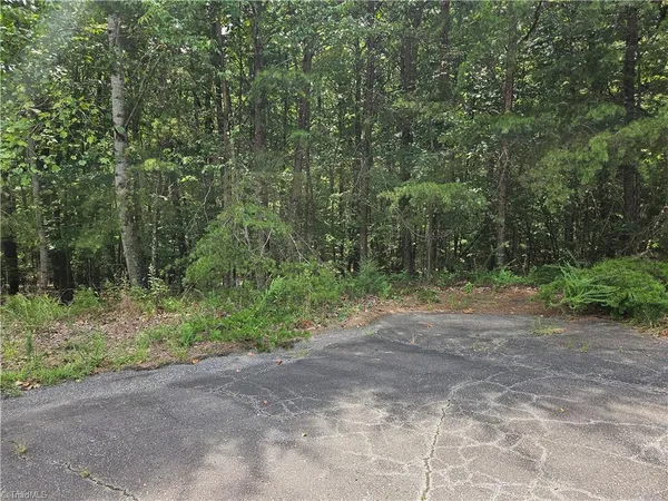 $55,000 | 0 Knollcrest Drive, Unit 61, Pinnacle, NC 27043
