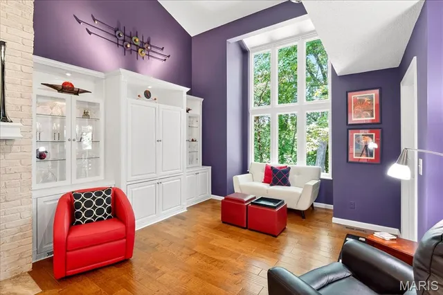 $325,000 | 2 Tanewood Court, Belleville, IL 62223