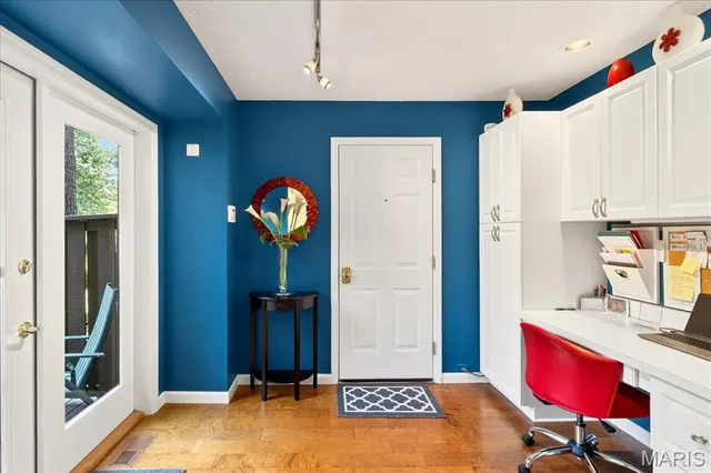 $325,000 | 2 Tanewood Court, Belleville, IL 62223