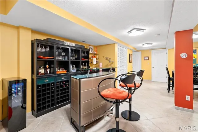 $325,000 | 2 Tanewood Court, Belleville, IL 62223