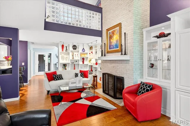 $325,000 | 2 Tanewood Court, Belleville, IL 62223