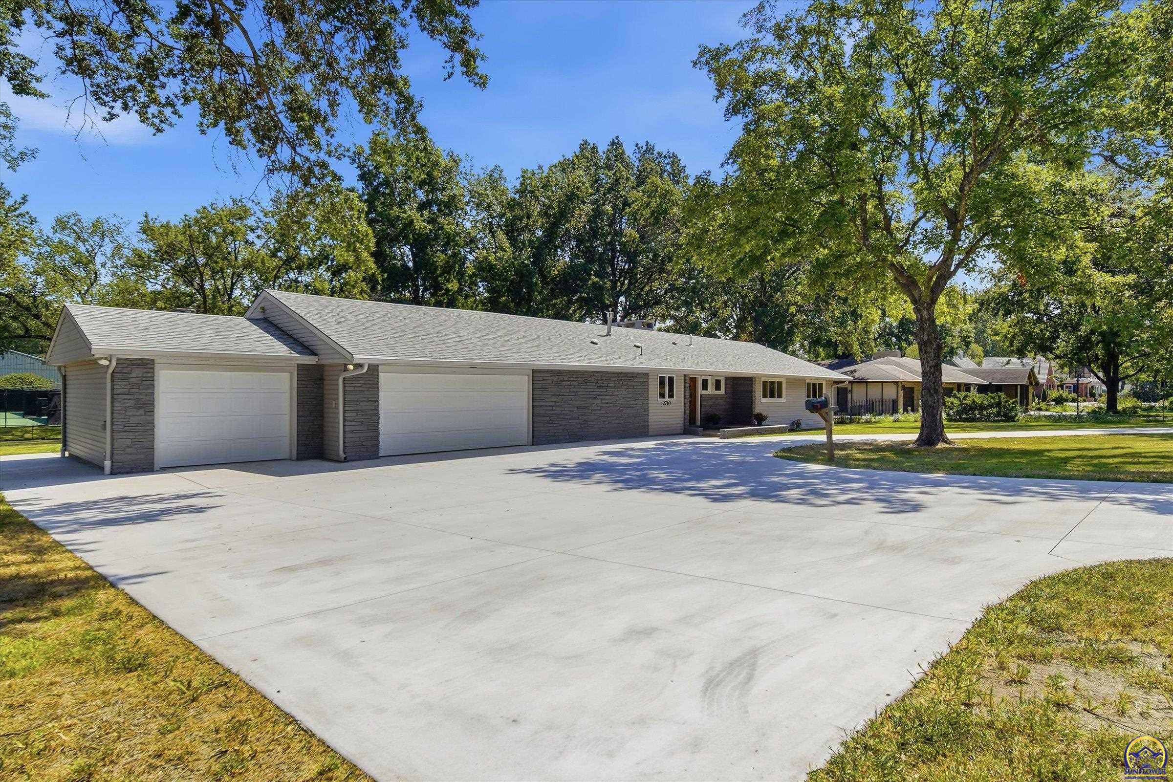 2710 Southwest Burlingame Road Topeka, KS 66611 - Photo 49 of 50 Gallery Image 49
