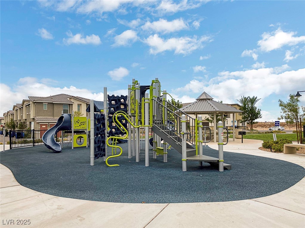 12106 Azure Gate Road, Unit 3 Las Vegas, NV 89183 - Photo 61 of 77 View of communal playground