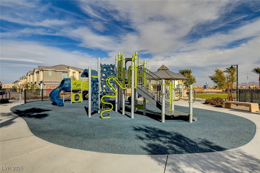 12106 Azure Gate Road, Unit 3 Las Vegas, NV 89183 - Photo 67 of 77 View of communal playground