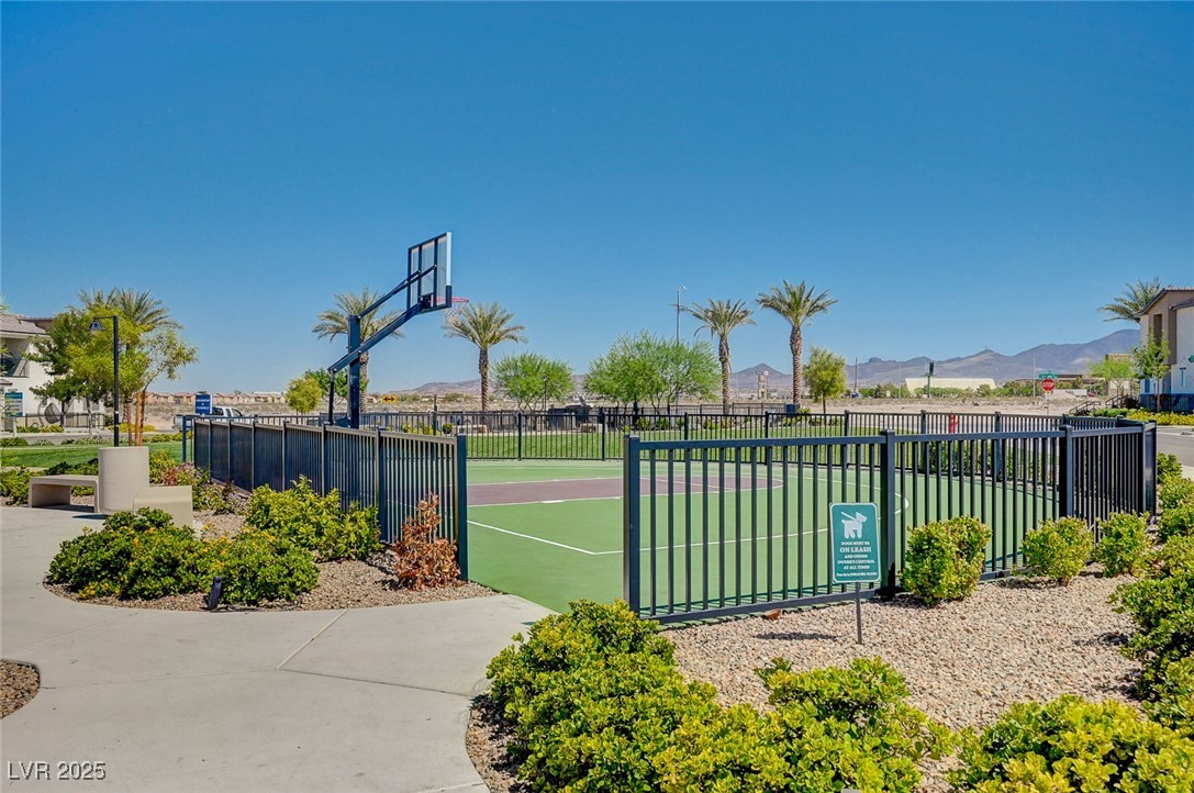 12106 Azure Gate Road, Unit 3 Las Vegas, NV 89183 - Photo 75 of 77 View of basketball court