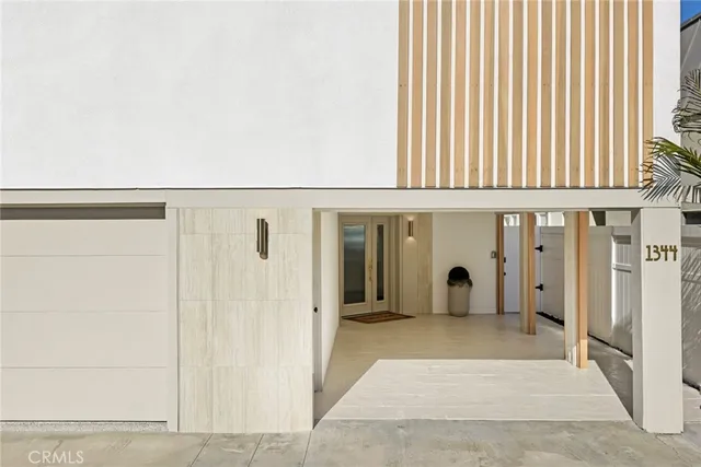 $11,200,000 | 1344 West Bay Avenue, Newport Beach, CA 92661