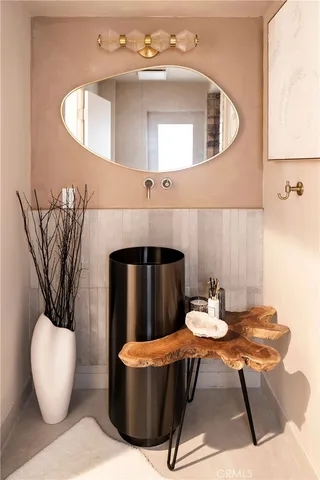 $11,200,000 | 1344 West Bay Avenue, Newport Beach, CA 92661