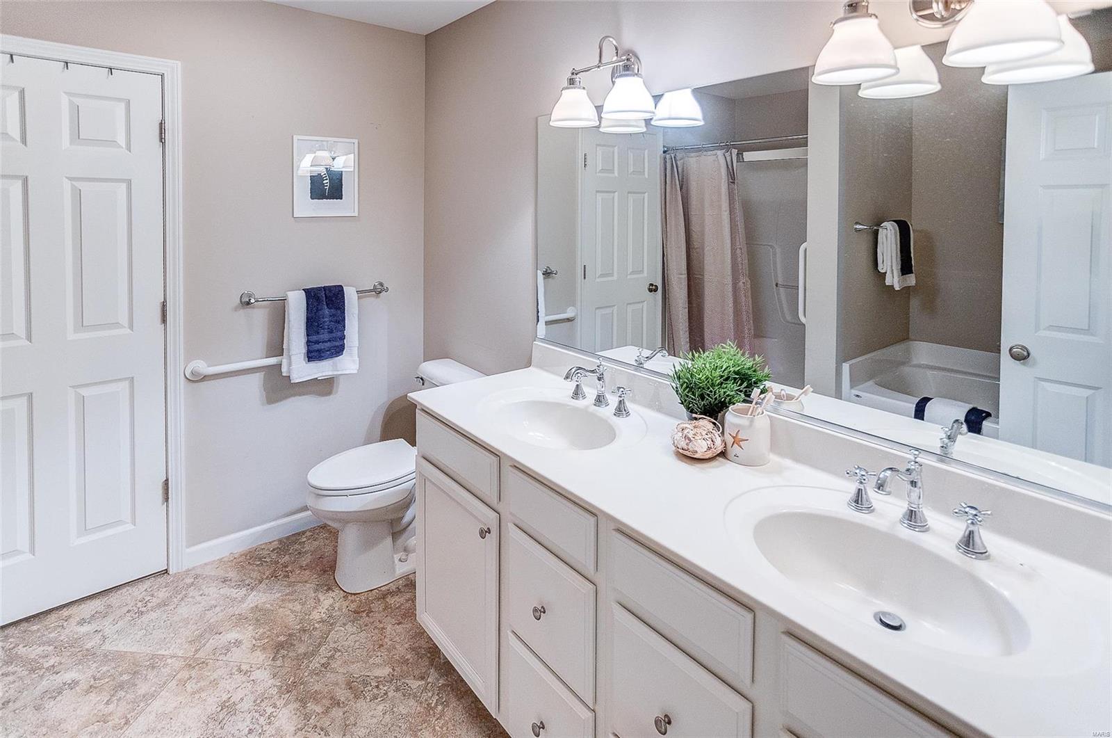 4816 Azalea Place Alton, IL 62002 - Photo 22 of 24 Gallery Image 22