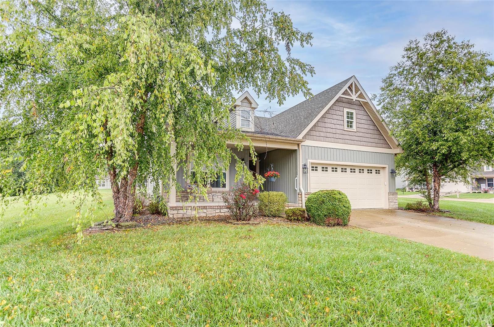 4816 Azalea Place Alton, IL 62002 - Photo 5 of 24 Gallery Image 5