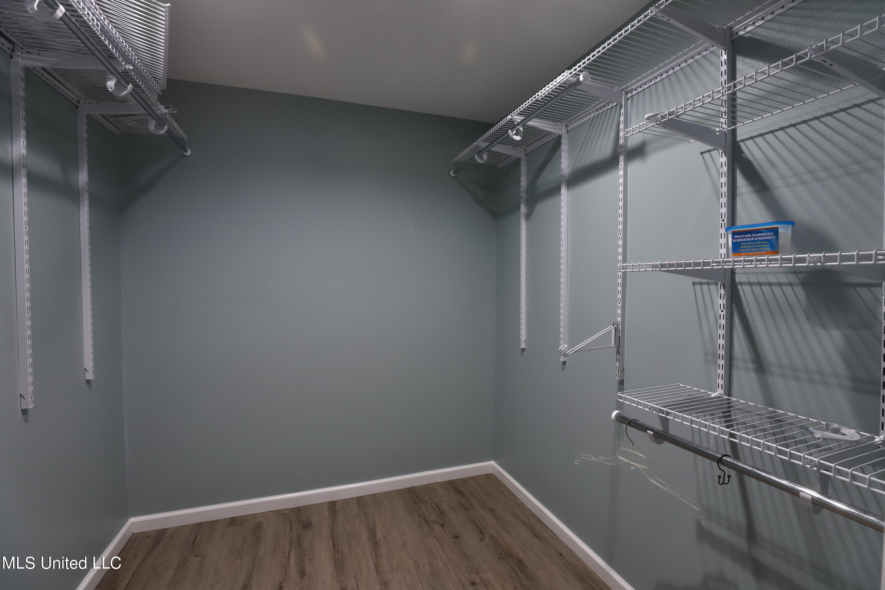 402 Jim Money Road Biloxi, MS 39531 - Photo 18 of 20 Master Closet