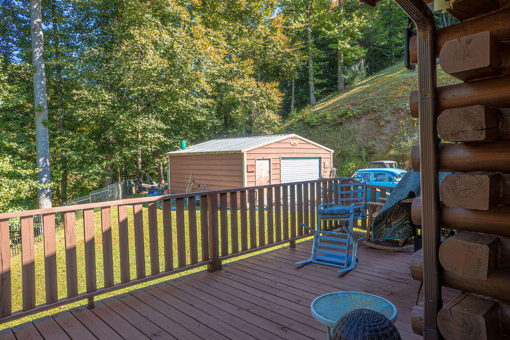 564 Houston Road Booneville, KY 41314 - Photo 8 of 38 564HustonRd-08