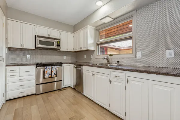 $278,000 | 2727 Lakeshore Drive, Unit 11, St. Joseph, MI 49085