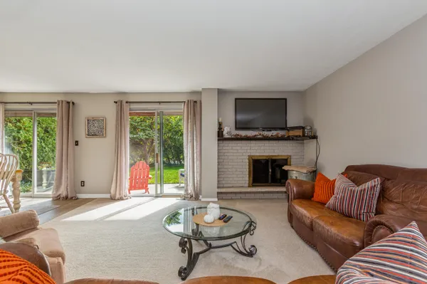 $278,000 | 2727 Lakeshore Drive, Unit 11, St. Joseph, MI 49085