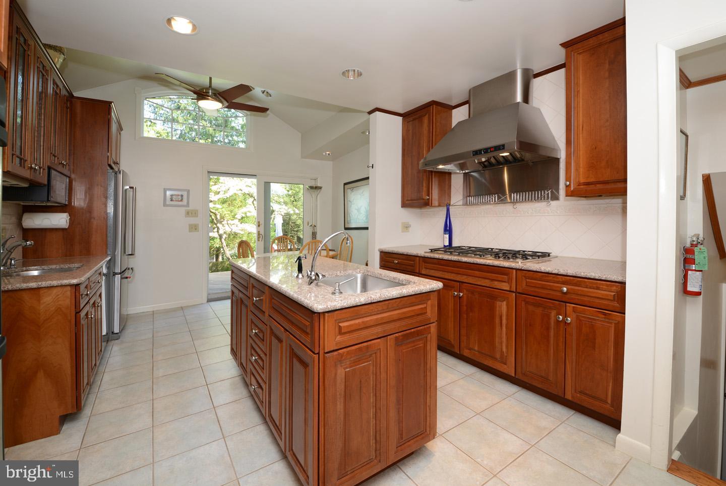 1815 Jody Road Jenkintown, PA 19046 - Photo 14 of 39 Kitchen with Deck Access