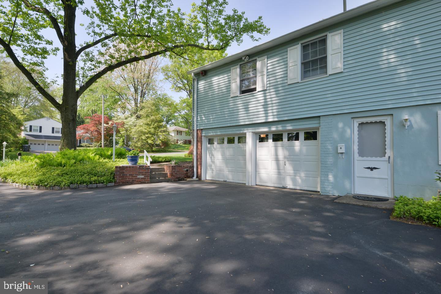 1815 Jody Road Jenkintown, PA 19046 - Photo 31 of 39 Driveway/Garage
