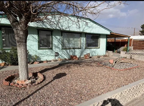 $1,595 | 5374 North Sir Richard Drive, Las Vegas, NV 89110