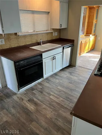 $1,595 | 5374 North Sir Richard Drive, Las Vegas, NV 89110