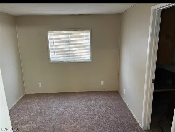 $1,595 | 5374 North Sir Richard Drive, Las Vegas, NV 89110