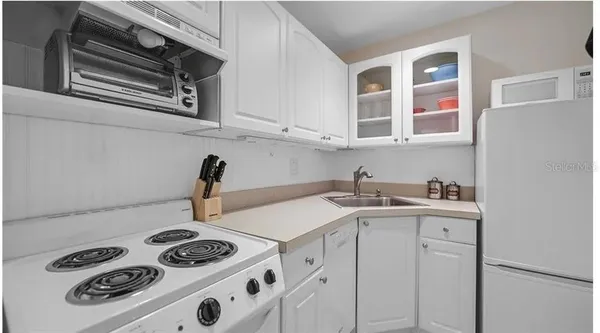 $1,600 | 2782 Woodgate Lane, Unit 12, Sarasota, FL 34231