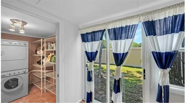 $1,600 | 2782 Woodgate Lane, Unit 12, Sarasota, FL 34231