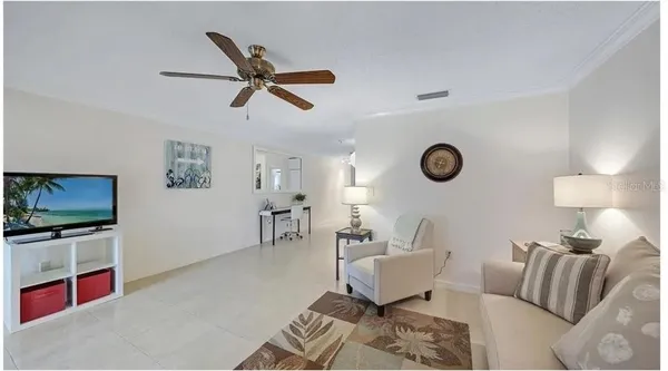 $1,600 | 2782 Woodgate Lane, Unit 12, Sarasota, FL 34231