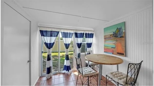 $1,600 | 2782 Woodgate Lane, Unit 12, Sarasota, FL 34231