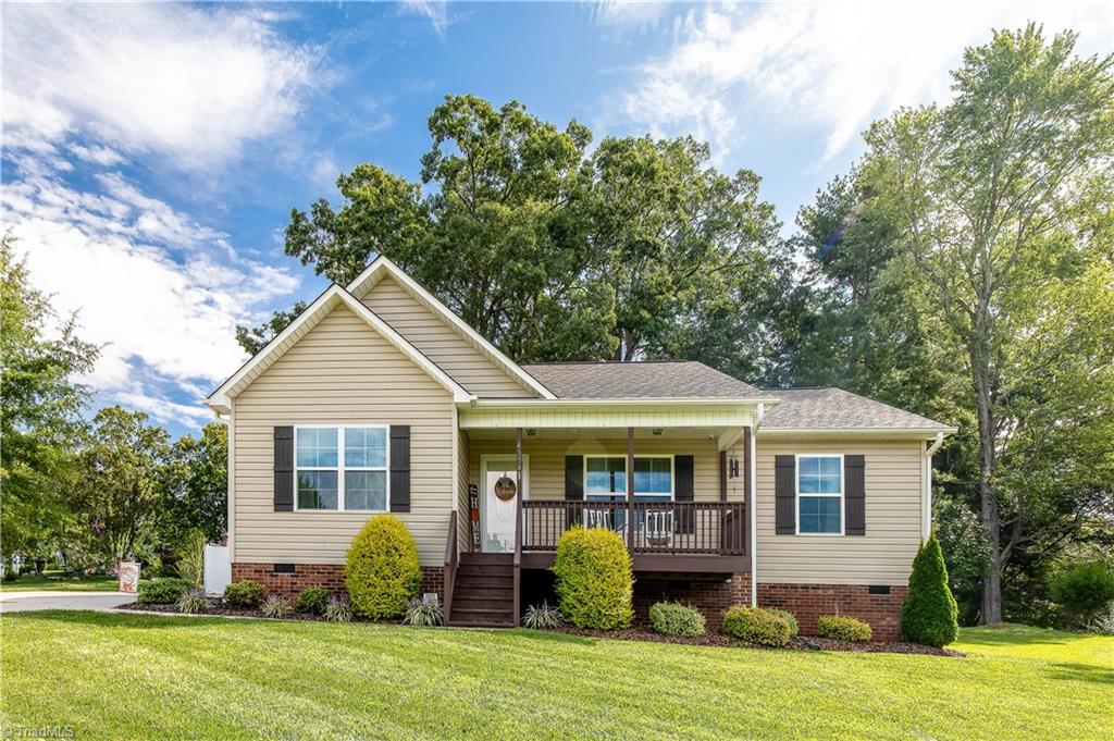 4354 Briarcliff Road Thomasville, NC 27360 - Photo 1 of 19 Gallery Image 1