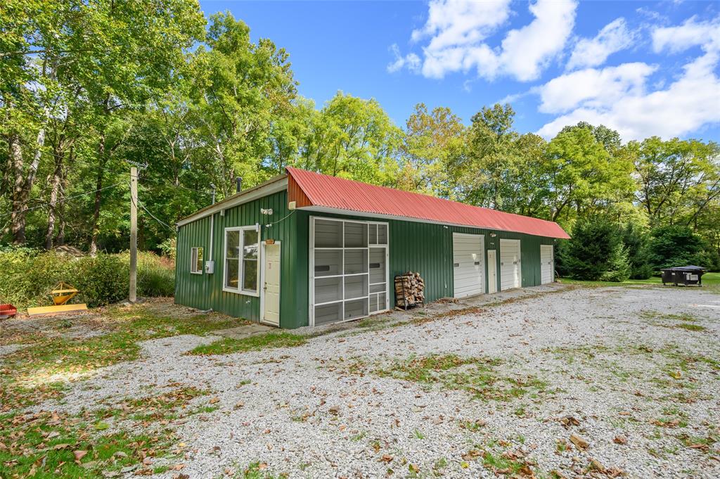 8354 Gold Point Road Trafalgar, IN 46181 - Photo 13 of 60 Gallery Image 13